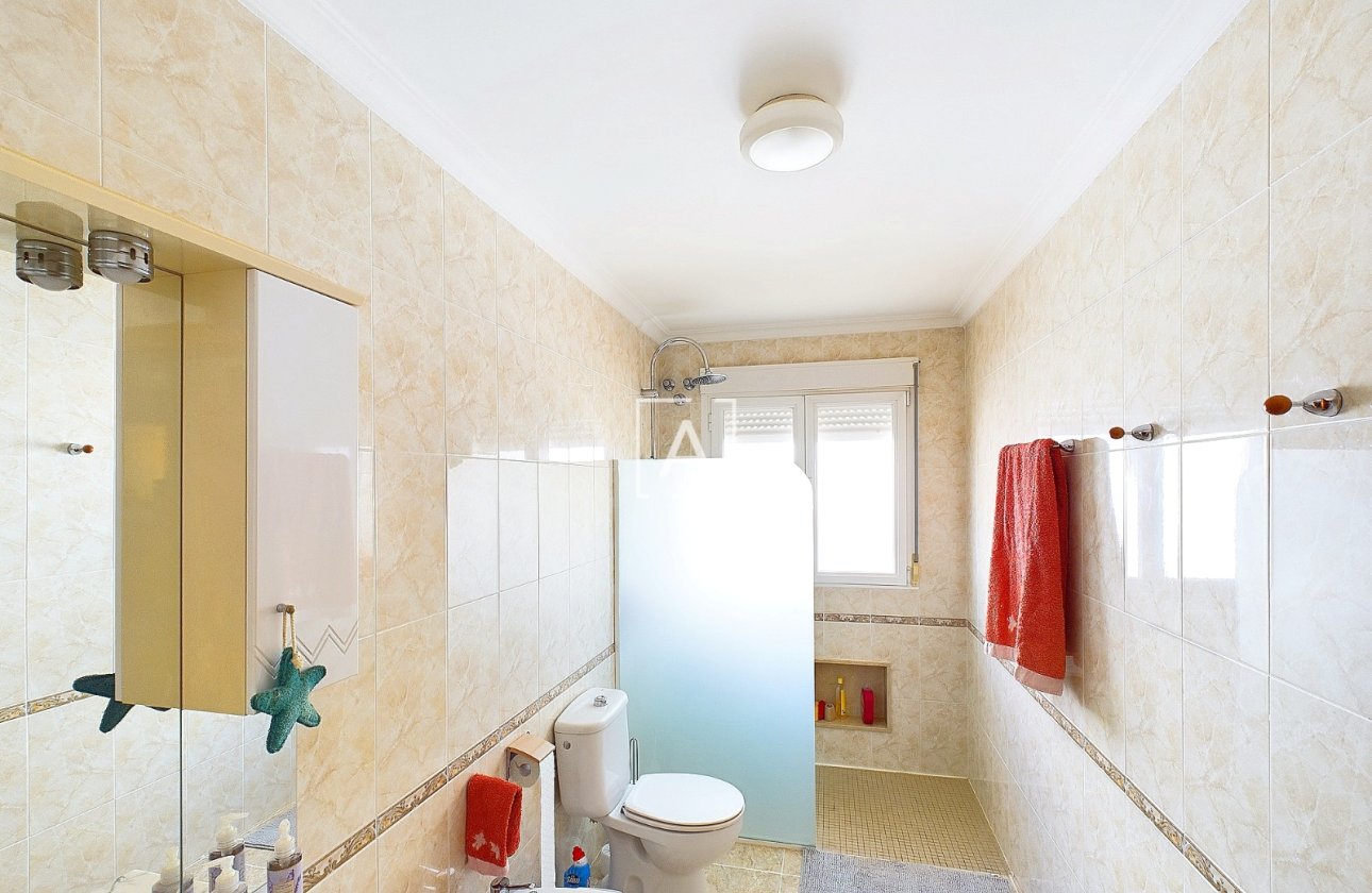 Resale - Villa - Pinar de Campoverde