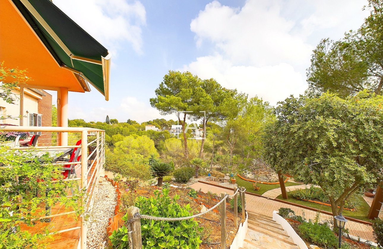 Resale - Villa - Pinar de Campoverde