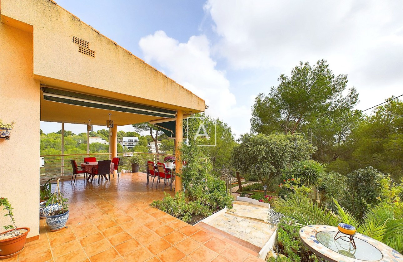 Resale - Villa - Pinar de Campoverde