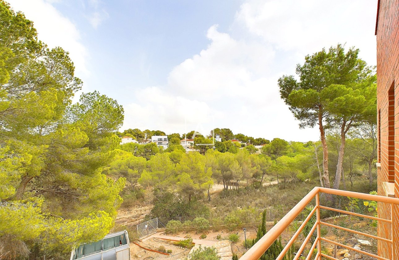 Resale - Villa - Pinar de Campoverde