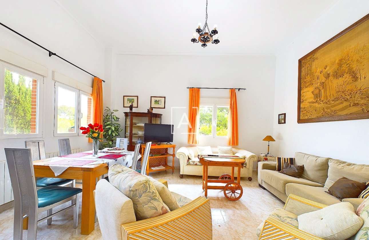 Resale - Villa - Pinar de Campoverde