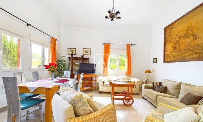 Resale - Villa - Pinar de Campoverde