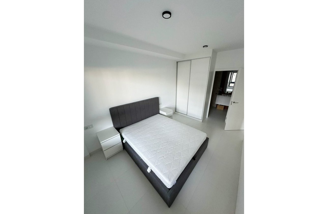 Reventa - Apartamento / piso - San Miguel de Salinas - Urbanizaciones