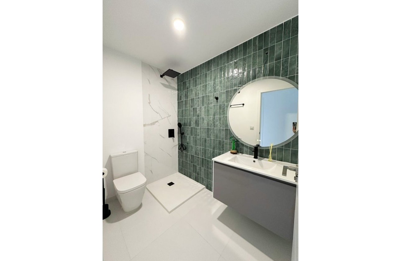 Reventa - Apartamento / piso - San Miguel de Salinas - Urbanizaciones