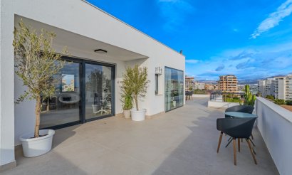 Resale - Villa - Alicante - Cabo de las Huertas