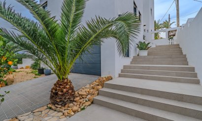 Resale - Villa - Alicante - Cabo de las Huertas