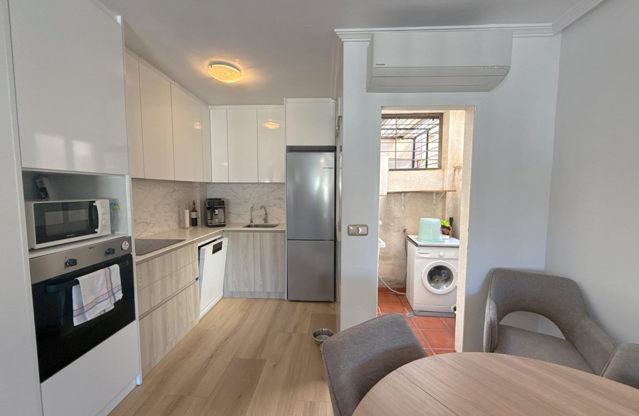 Resale - Bungalow - Cabo Roig