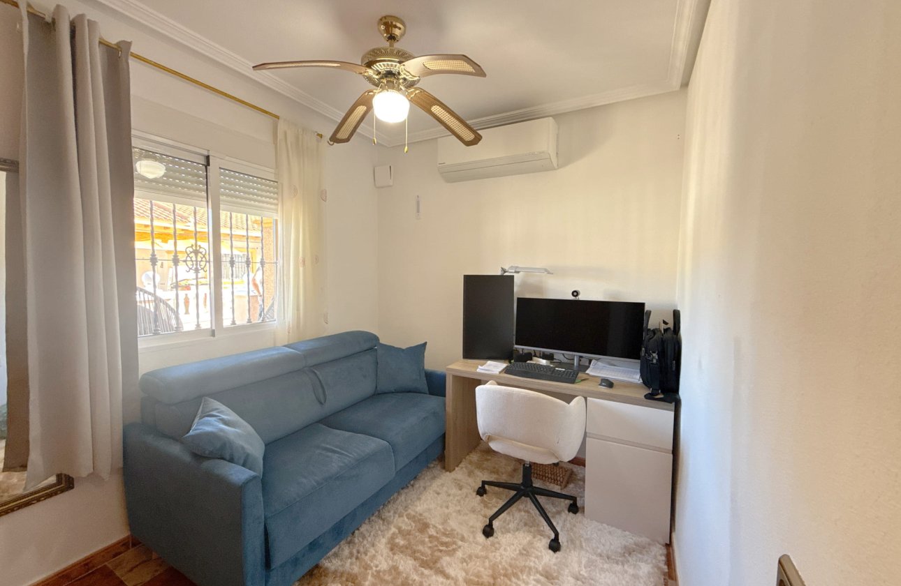 Resale - Bungalow - Cabo Roig