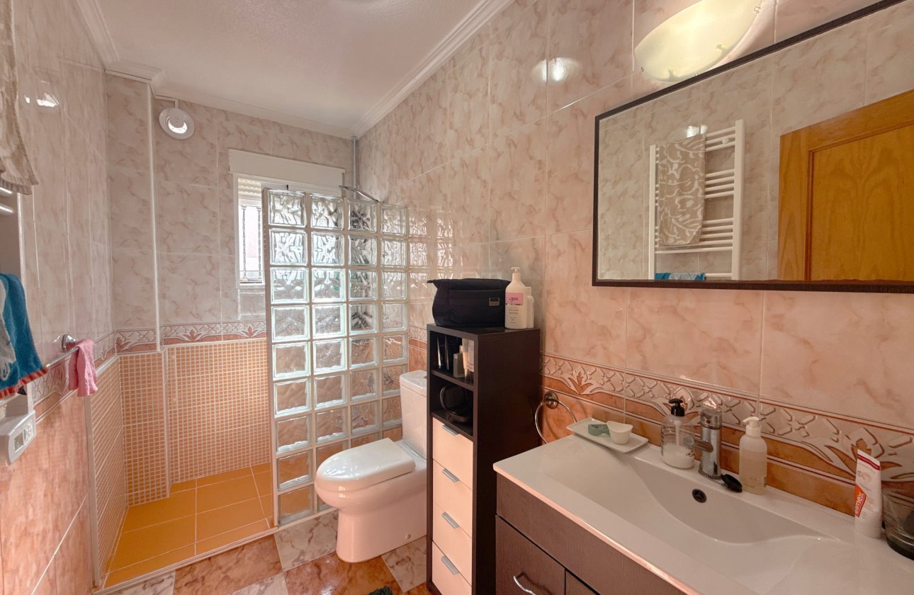 Resale - Bungalow - Cabo Roig