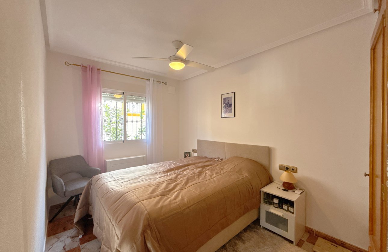 Resale - Bungalow - Cabo Roig