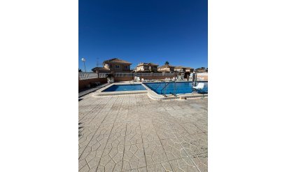 Resale - Bungalow - Torrevieja - Los Altos
