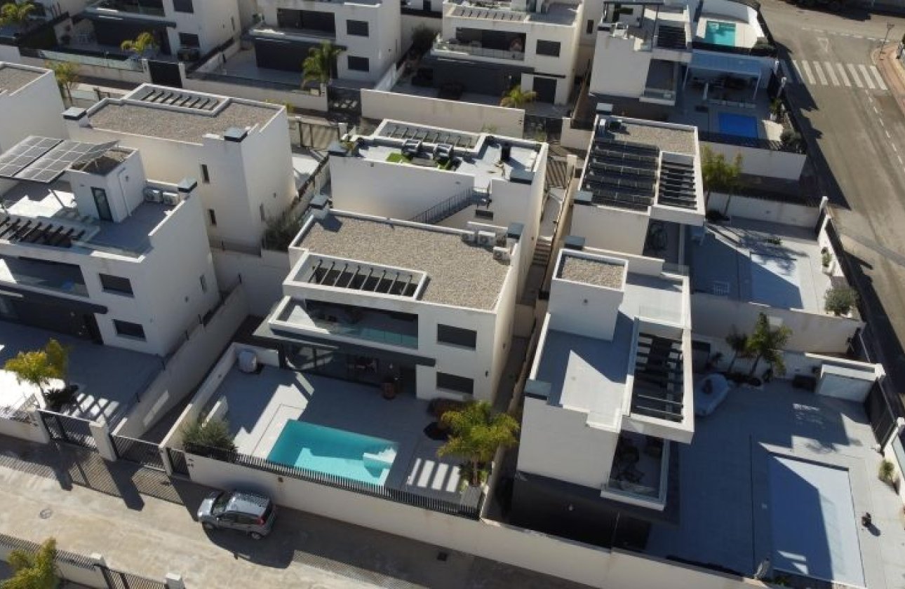 Resale - Villa - Algorfa