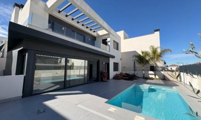 Resale - Villa - Algorfa