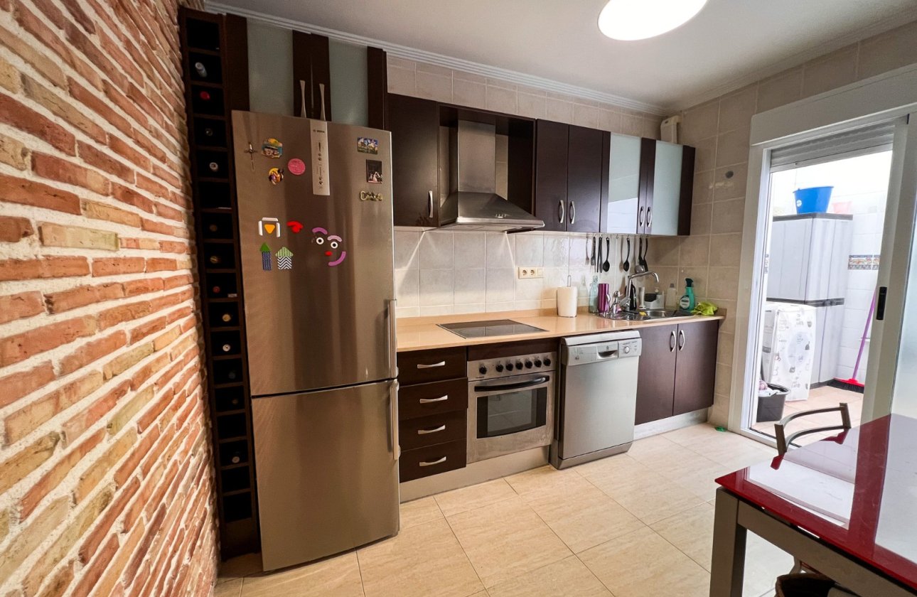 Resale - Villa / Semi detached - Pilar de la Horadada