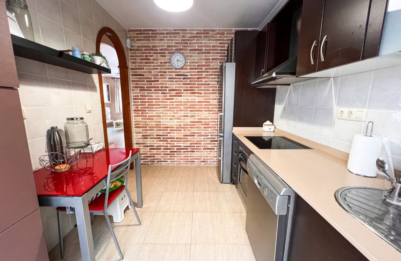 Resale - Villa / Semi detached - Pilar de la Horadada