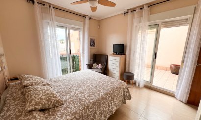 Resale - Villa / Semi detached - Pilar de la Horadada