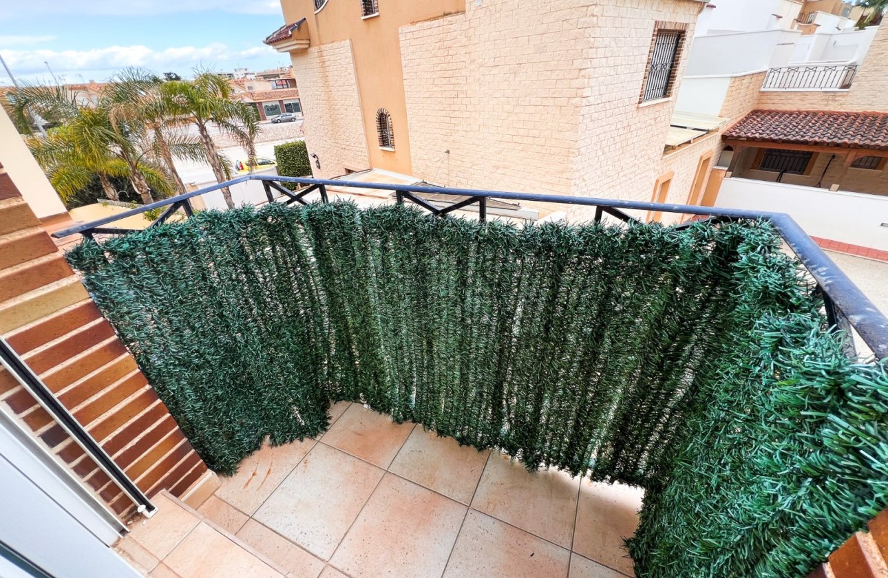 Resale - Villa / Semi detached - Pilar de la Horadada