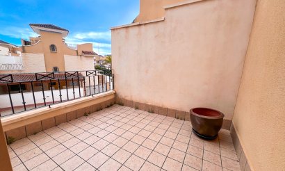 Resale - Villa / Semi detached - Pilar de la Horadada