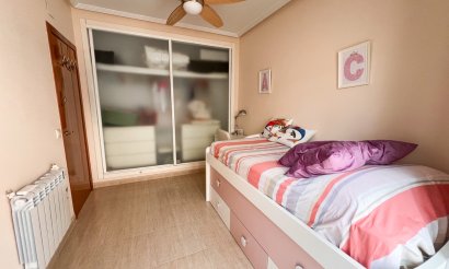 Resale - Villa / Semi detached - Pilar de la Horadada