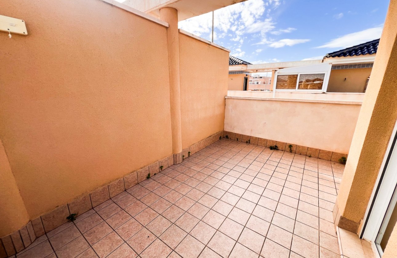 Resale - Villa / Semi detached - Pilar de la Horadada