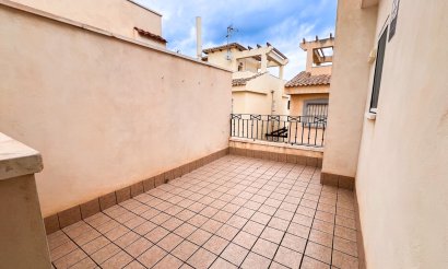 Resale - Villa / Semi detached - Pilar de la Horadada