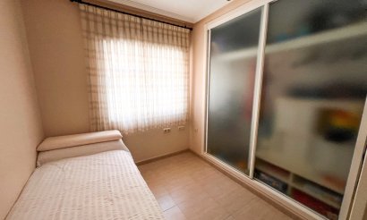 Resale - Villa / Semi detached - Pilar de la Horadada