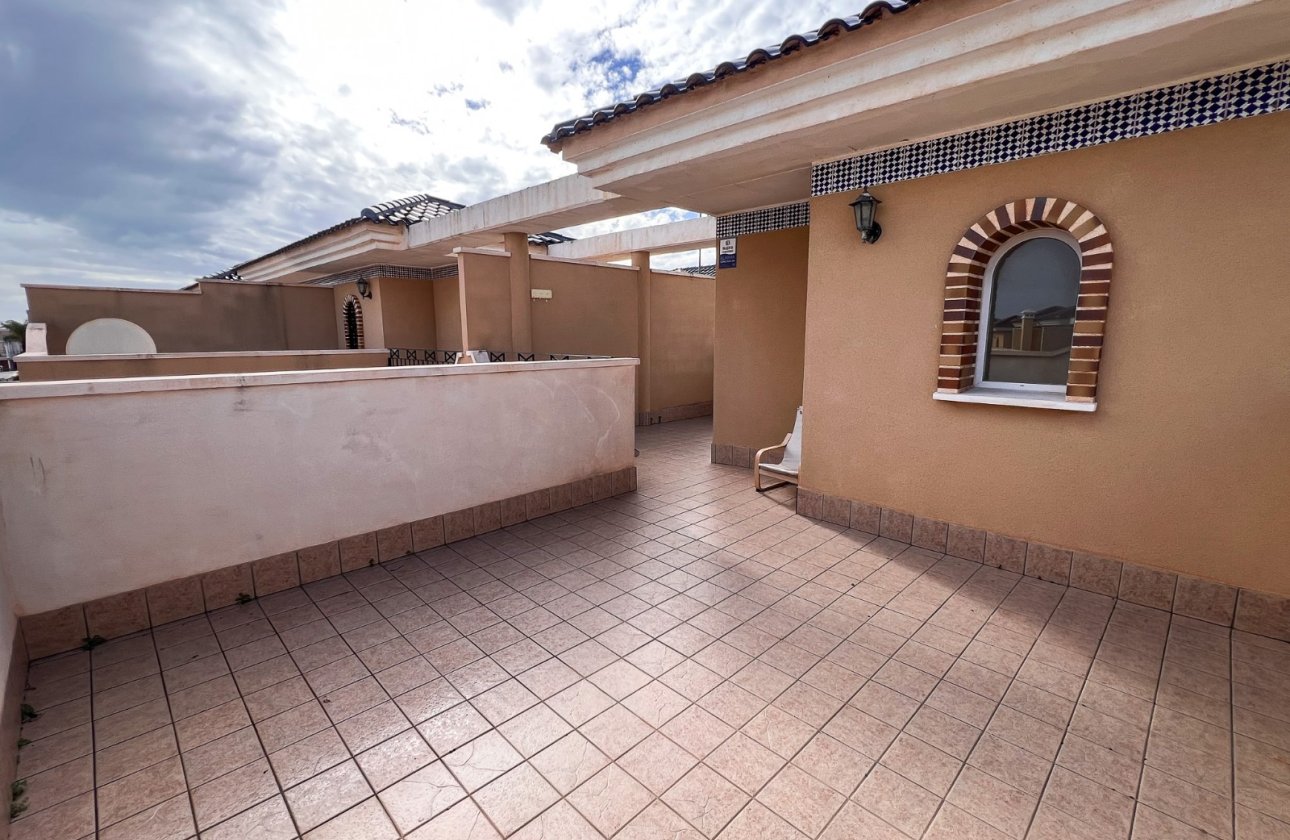 Resale - Villa / Semi detached - Pilar de la Horadada