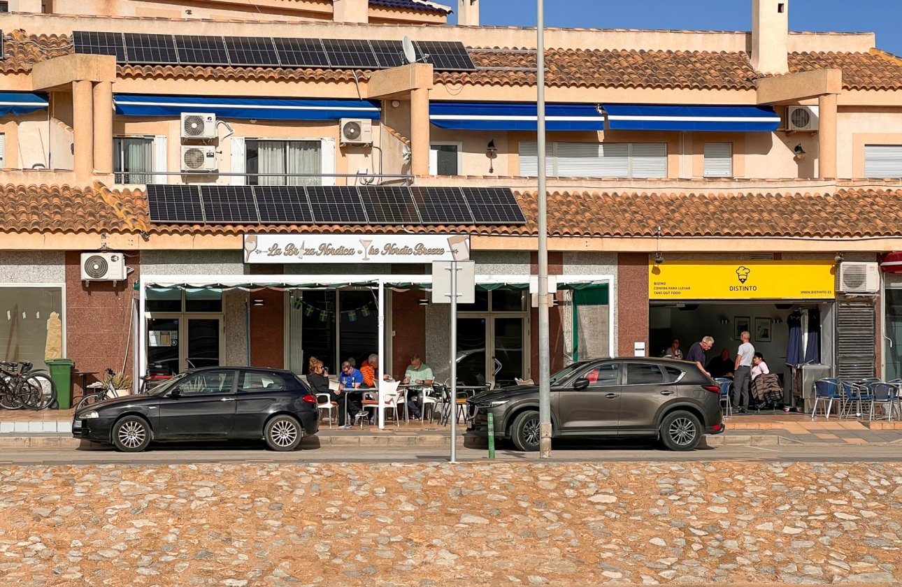 Resale - Villa / Semi detached - Pilar de la Horadada