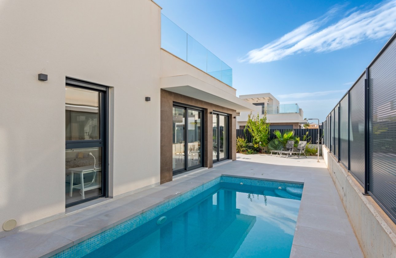 Resale - Villa / Semi detached - San Fulgencio - La Marina