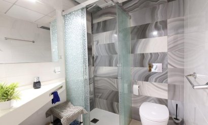 Reventa - Villa / Semi detached - Orihuela Costa - Los Dolses