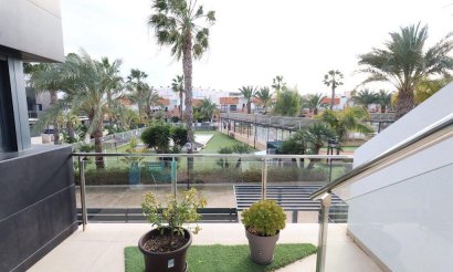 Reventa - Villa / Semi detached - Orihuela Costa - Los Dolses