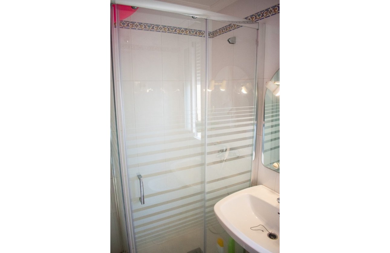 Resale - Apartment / flat - La Manga del Mar Menor - La Manga Del Mar Menor