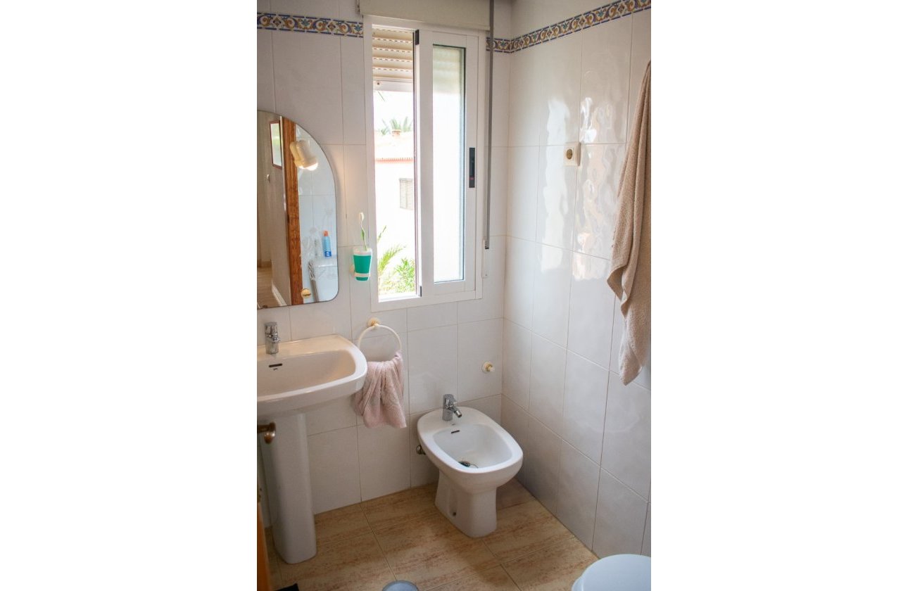 Resale - Apartment / flat - La Manga del Mar Menor - La Manga Del Mar Menor