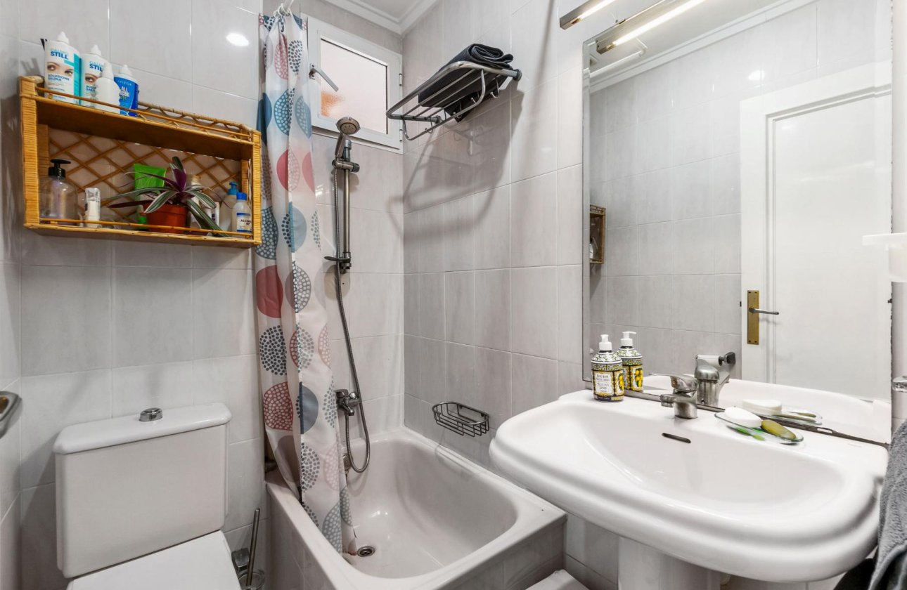 Resale - Apartment / flat - Torrevieja - CLUB NAUTICO TORREVIEJA