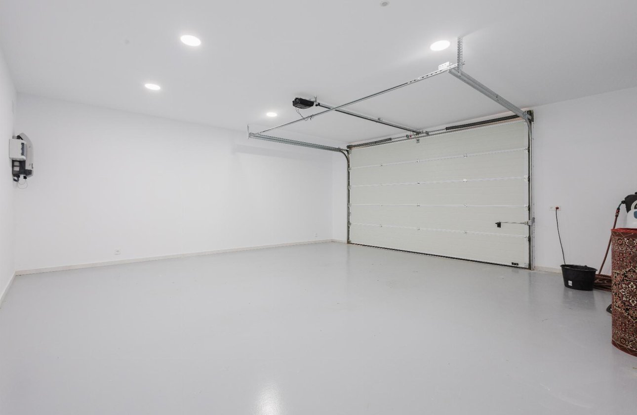 Reventa - Villa - Orihuela Costa - Las Colinas Golf