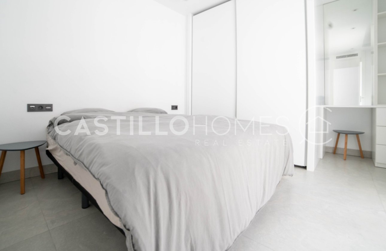 Reventa - Villa - Orihuela Costa - Las Filipinas