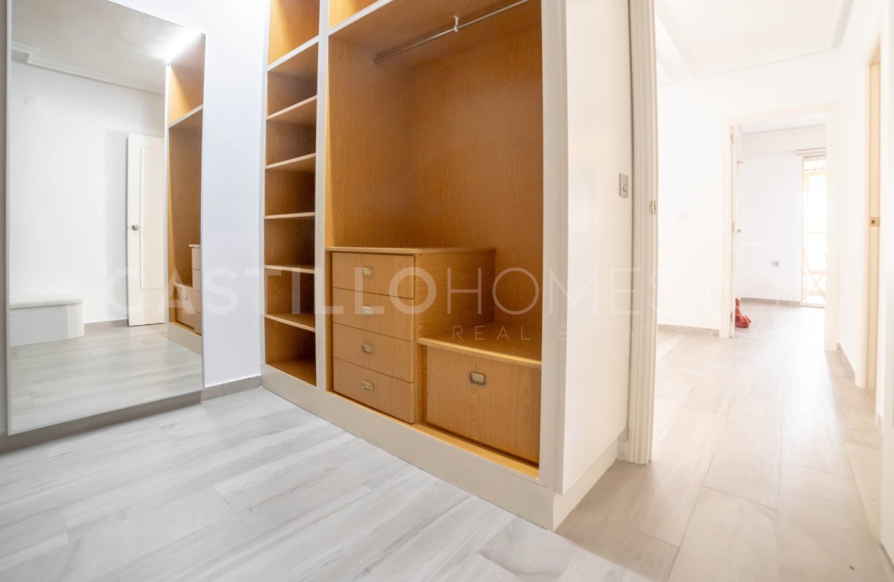 Reventa - Apartamento / piso - Torrevieja - Centro