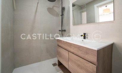 Reventa - Apartamento / piso - Torrevieja - Centro