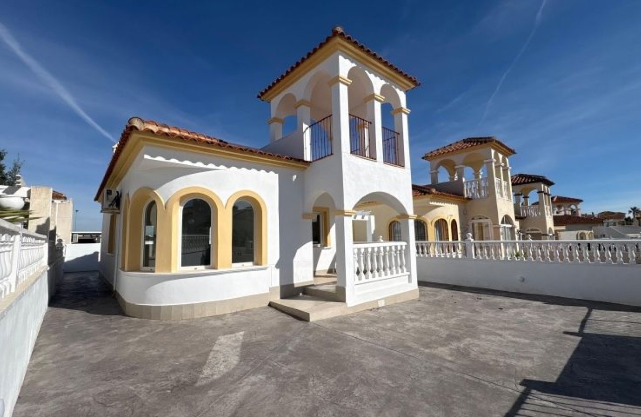 Resale - Villa - Algorfa