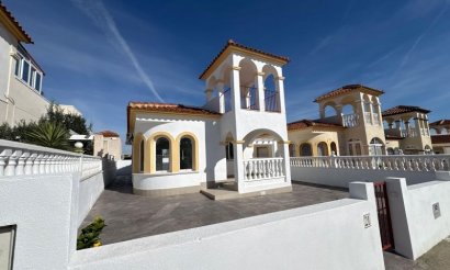 Resale - Villa - Algorfa