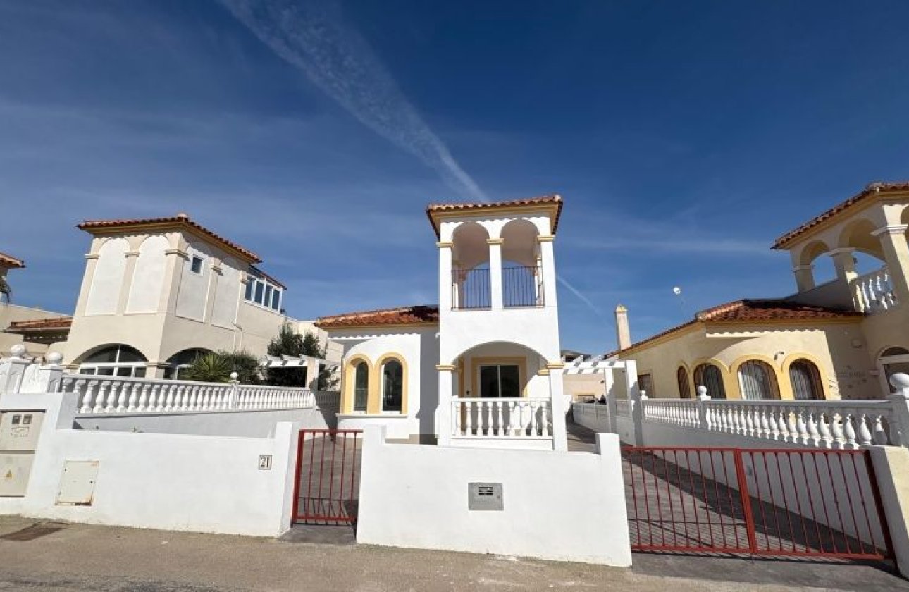 Resale - Villa - Algorfa