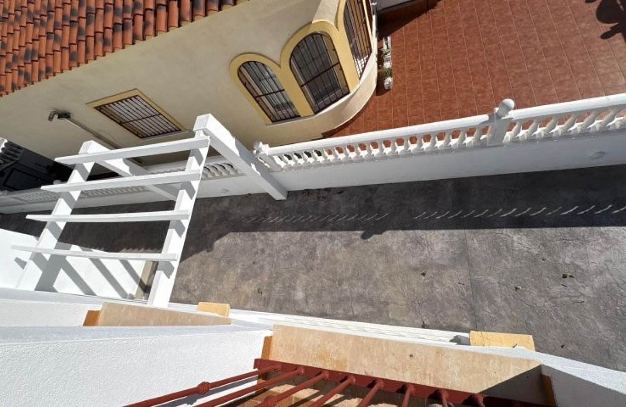 Resale - Villa - Algorfa