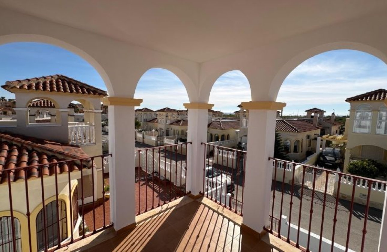 Resale - Villa - Algorfa