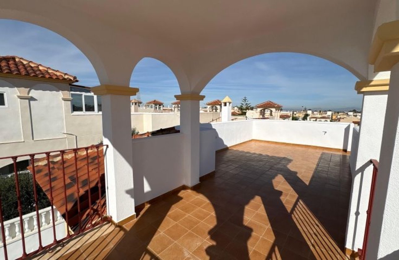Resale - Villa - Algorfa