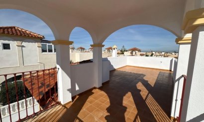 Resale - Villa - Algorfa