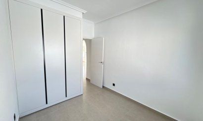 Resale - Villa - Algorfa