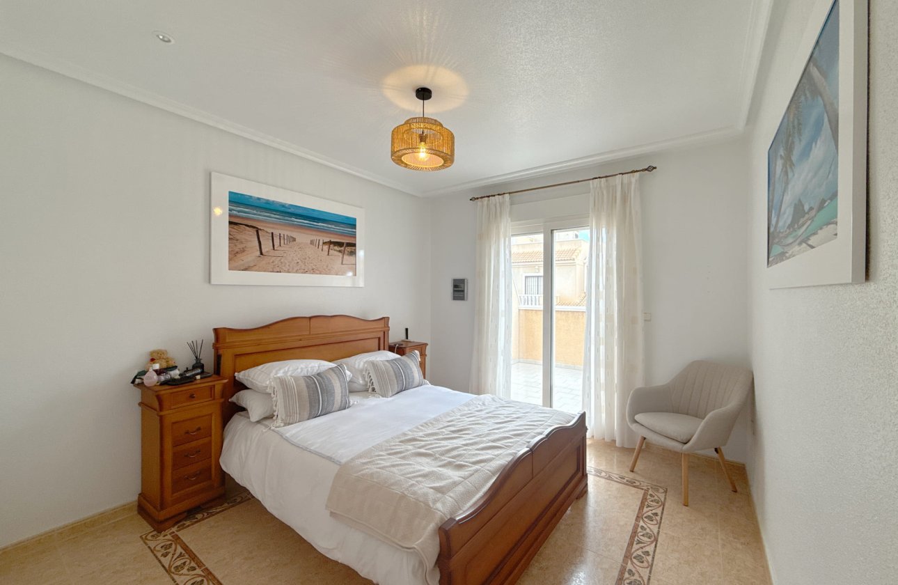 Resale - Townhouse - La Zenia