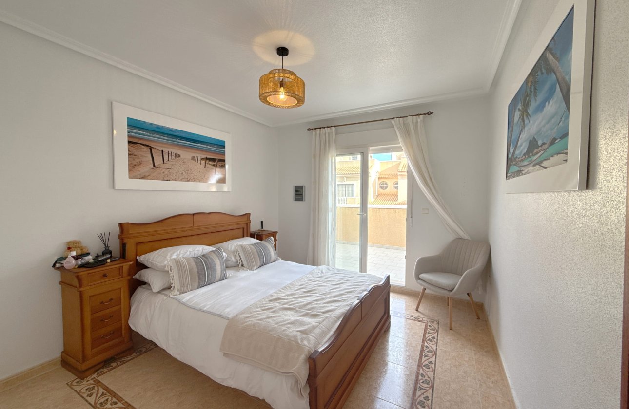 Resale - Townhouse - La Zenia