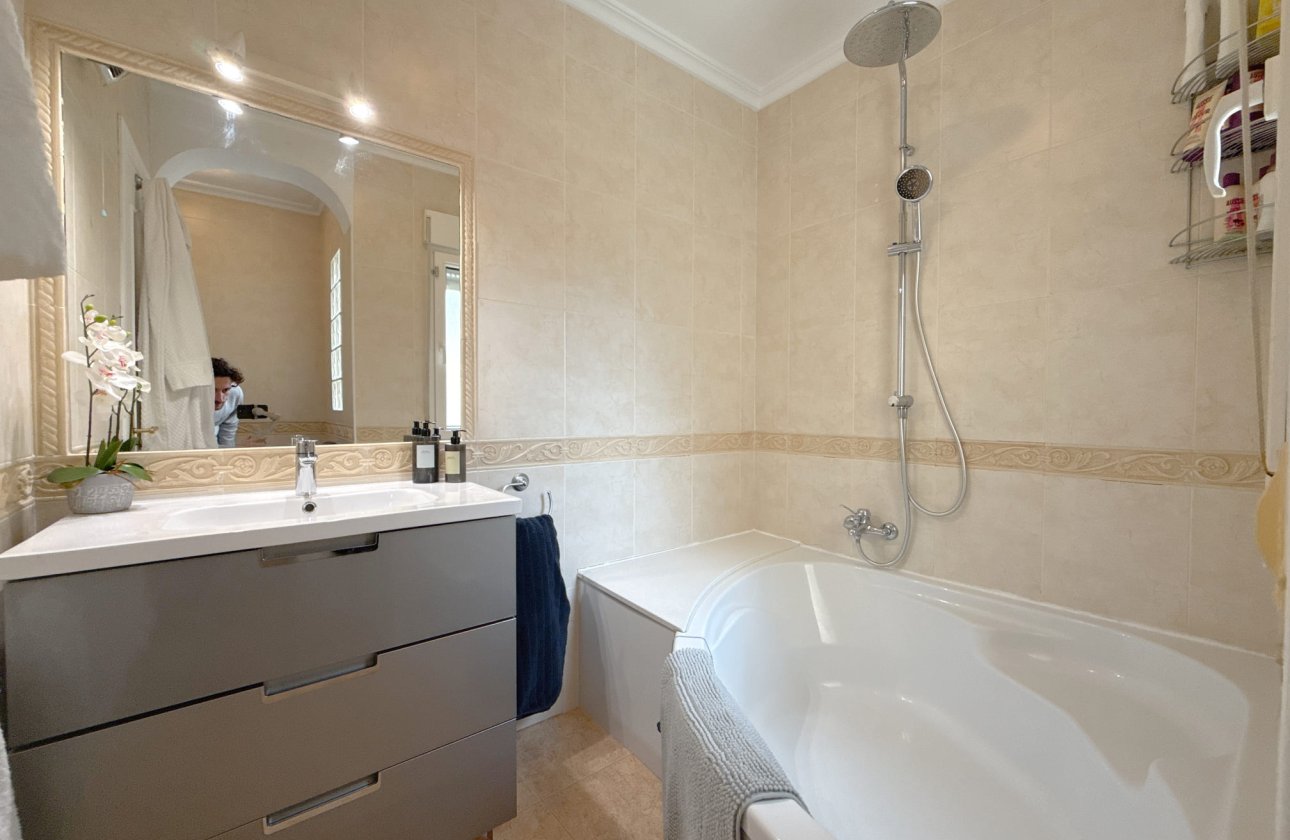 Resale - Townhouse - La Zenia