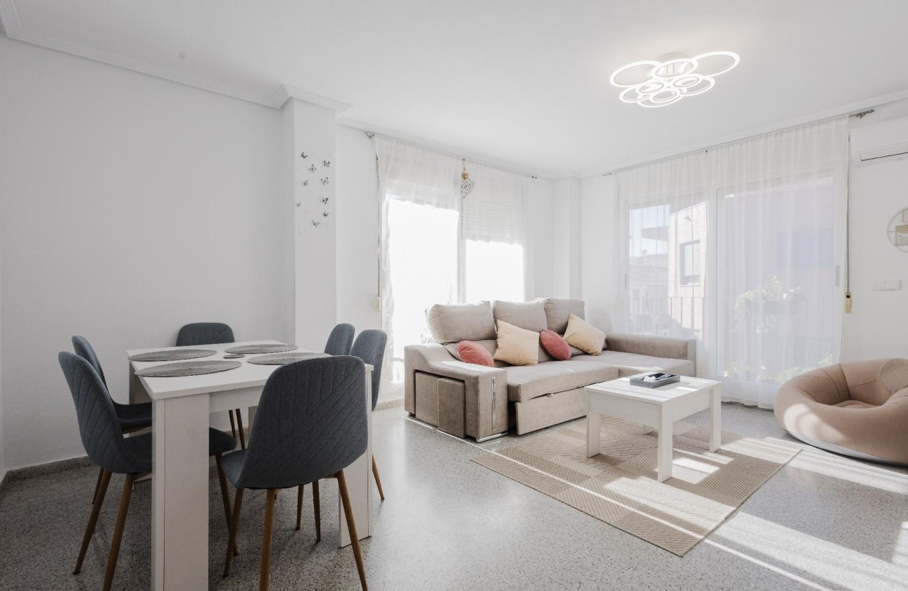 Resale - Apartment / flat - San Miguel de Salinas